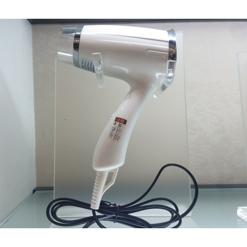 带胡须插座电吹风