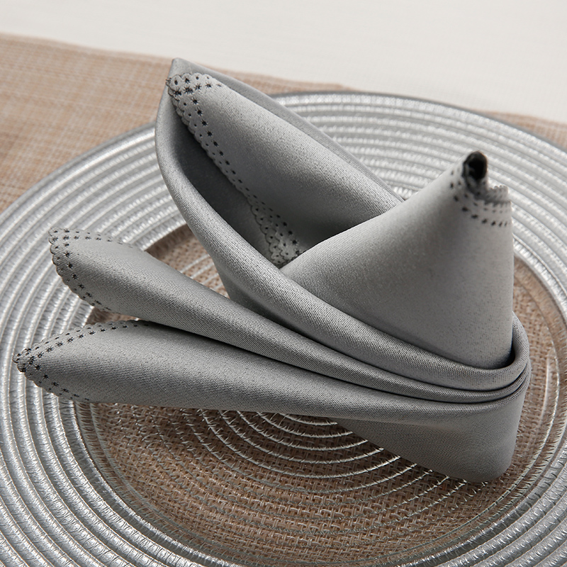 灰色花边餐巾布