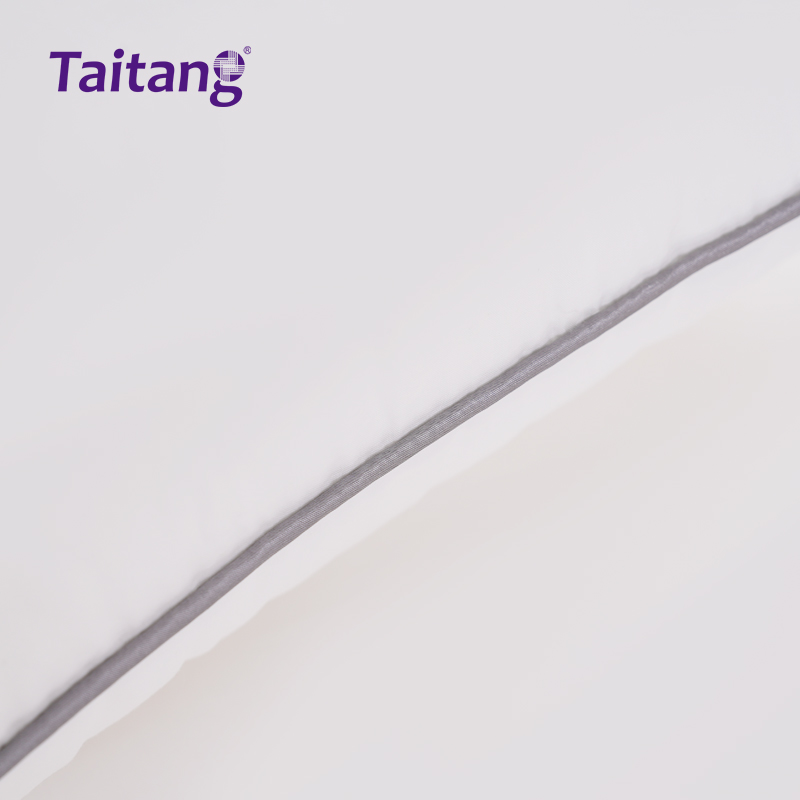 枕芯全棉防羽布-1300克羽丝棉