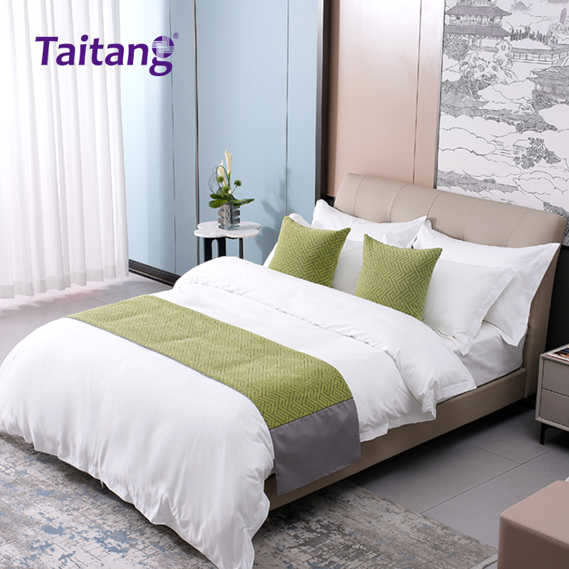 抹茶软云-轻奢酒店床旗抱枕套系列